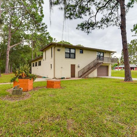 Sleek Largo Studio With Pond Less Than 7 Mi To Beach! Екстер'єр фото